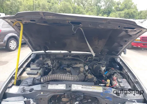 2000 Ford Ranger Xlt z USA, uszkodzony, nr VIN 1FTZR15X7YPA09631